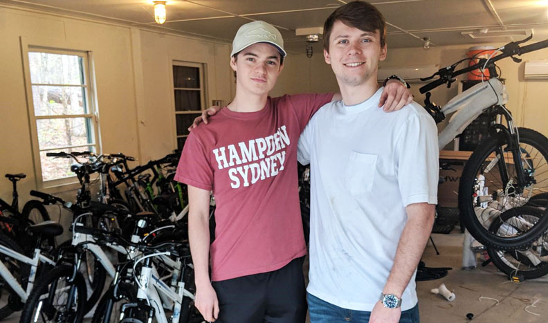 Andrew Howell and David Fluharty building bikes