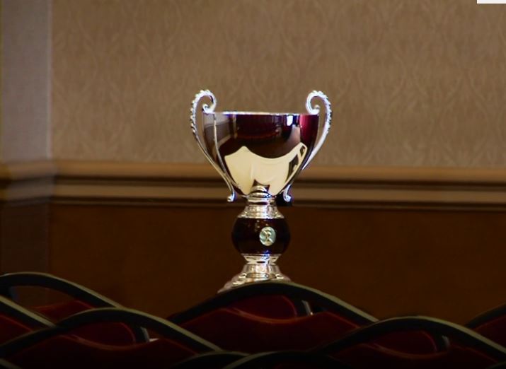 image of a golden trophy